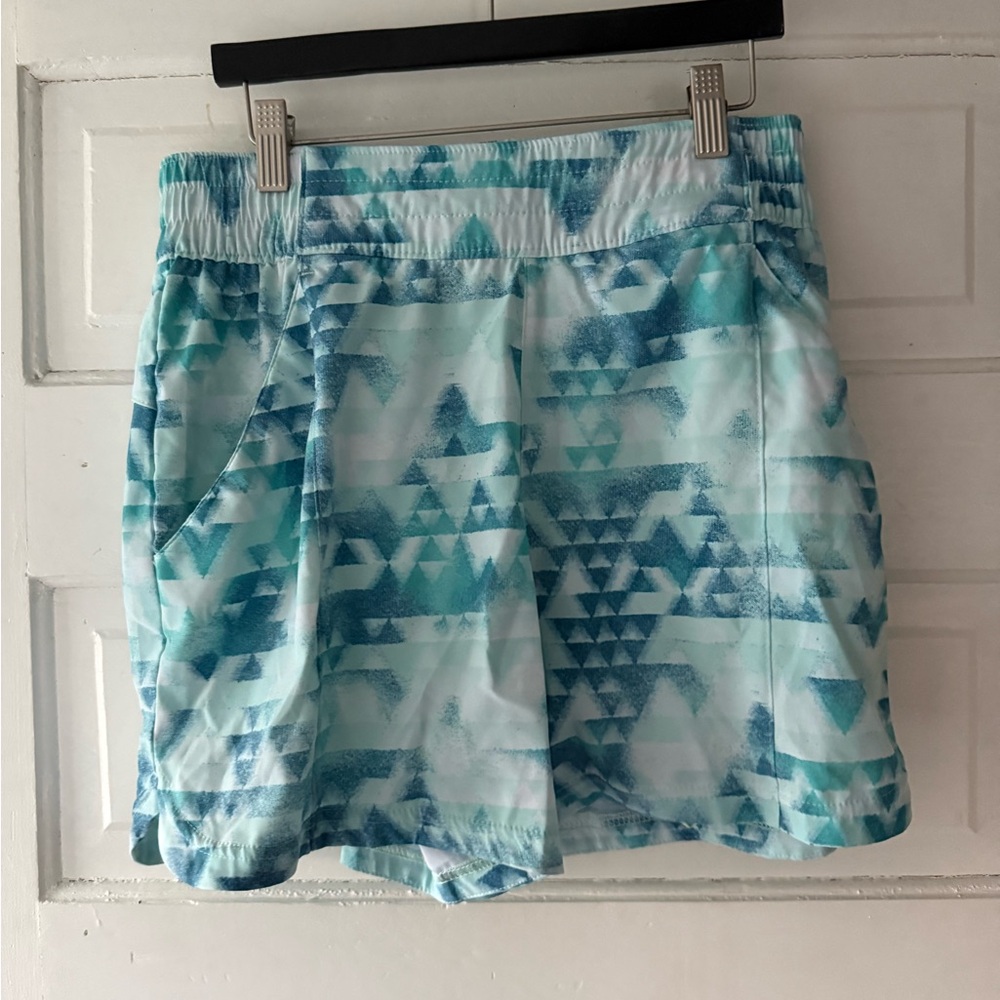 Columbia Teal and White Geometric Athletic Skort
